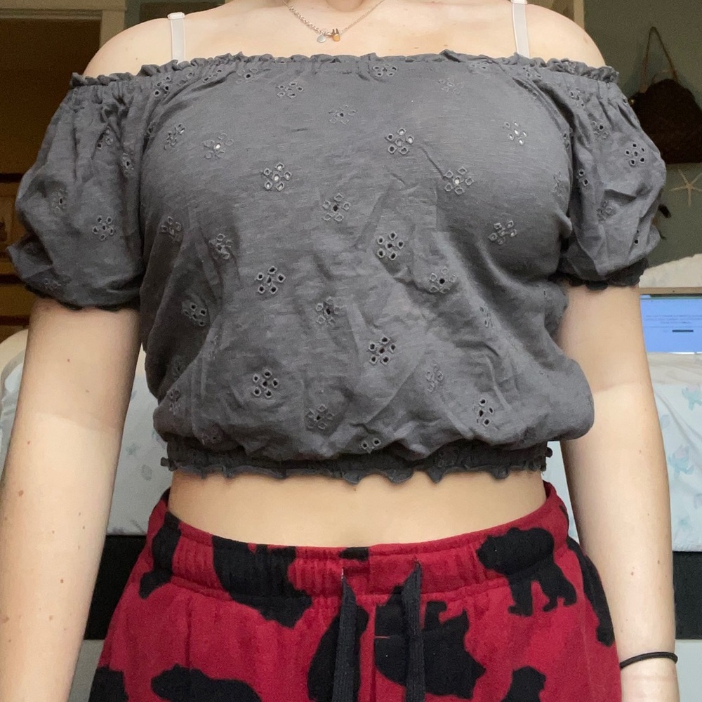 American Eagle off shoulder top